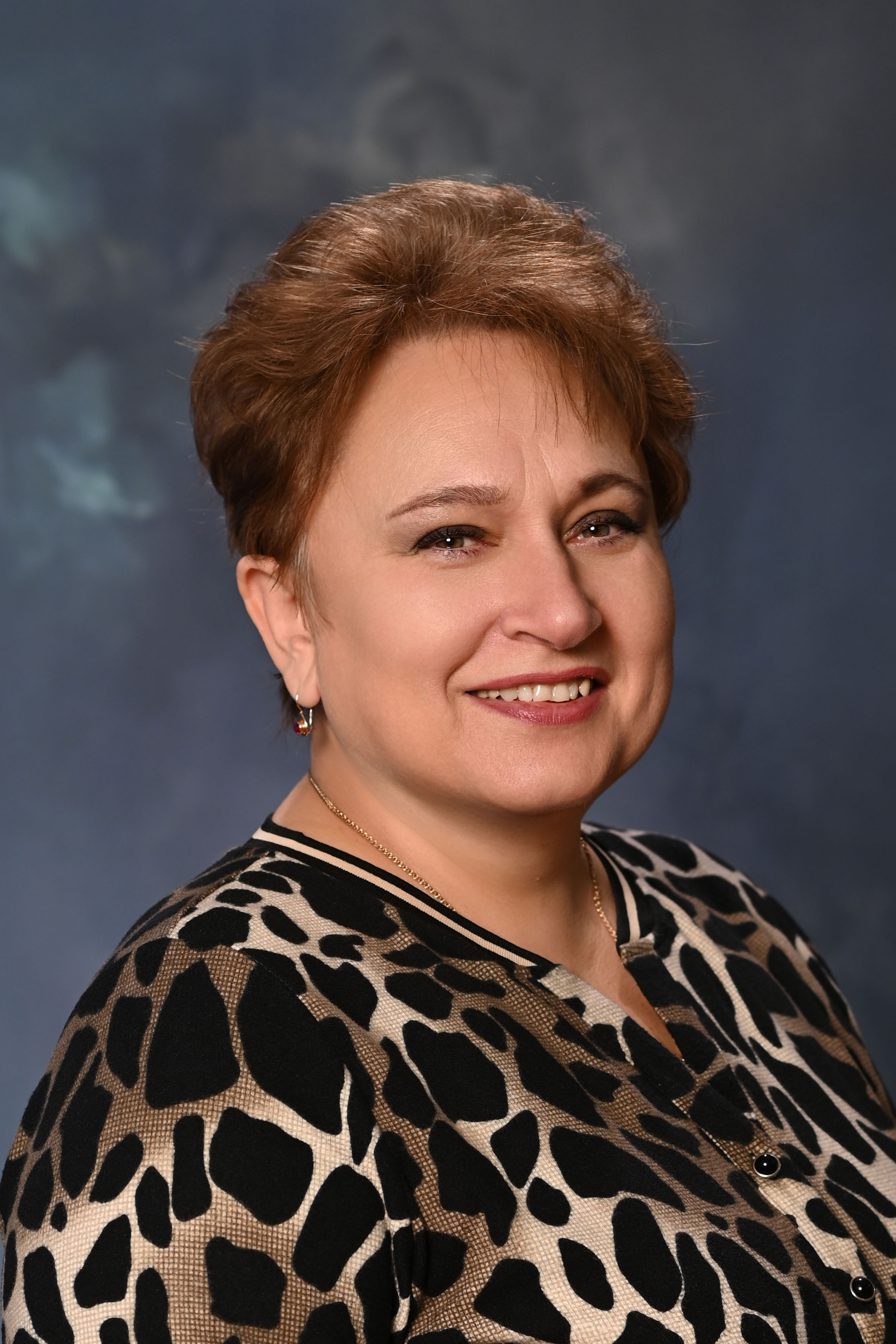 Челяева Дина Васильевна.